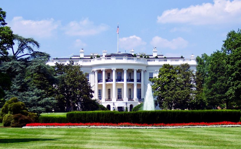 Picture of the White House in the United States from Nick Byrd's blog.